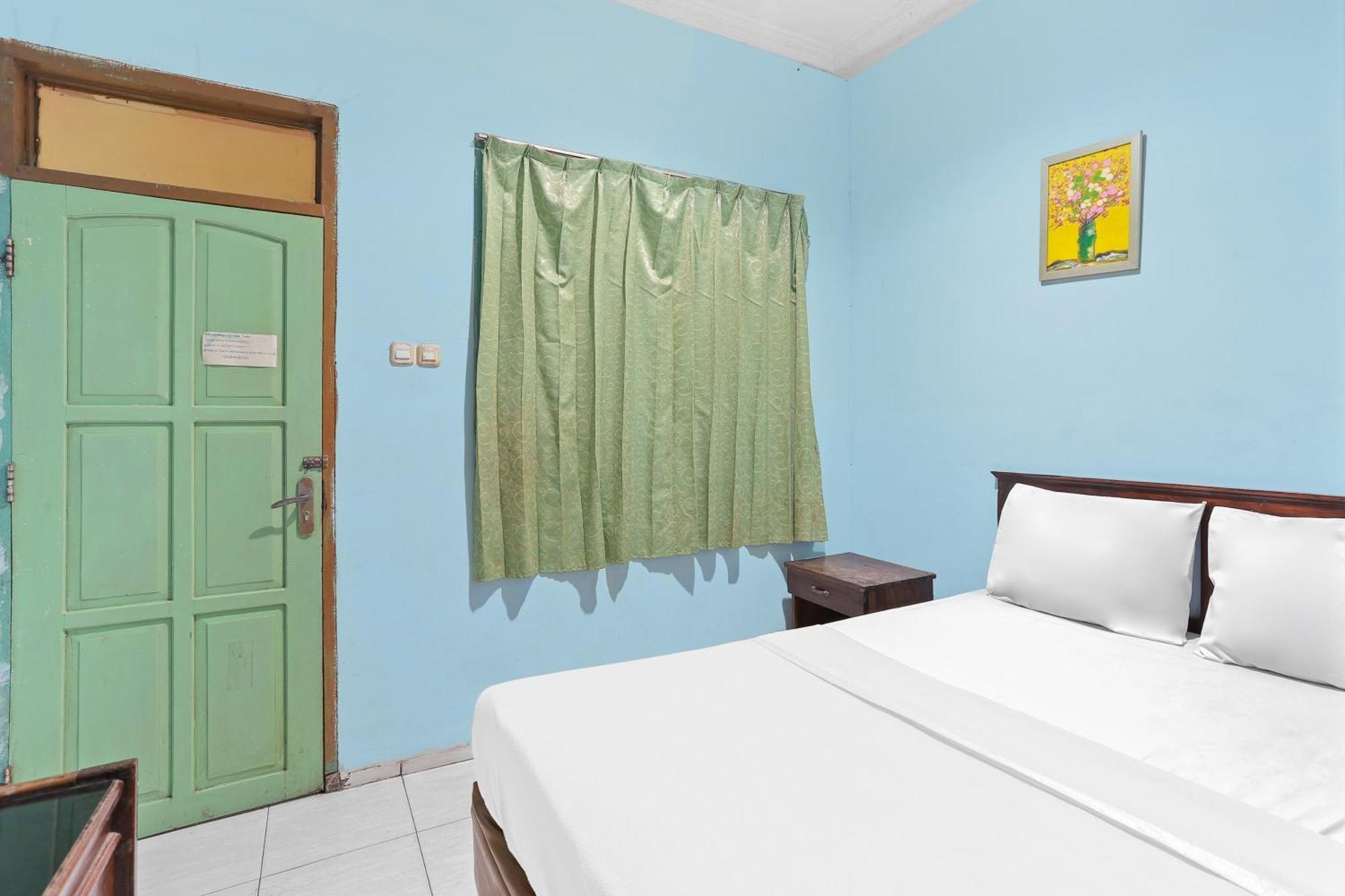 Oyo 93046 Hotel Fortuna Parepare Exterior photo
