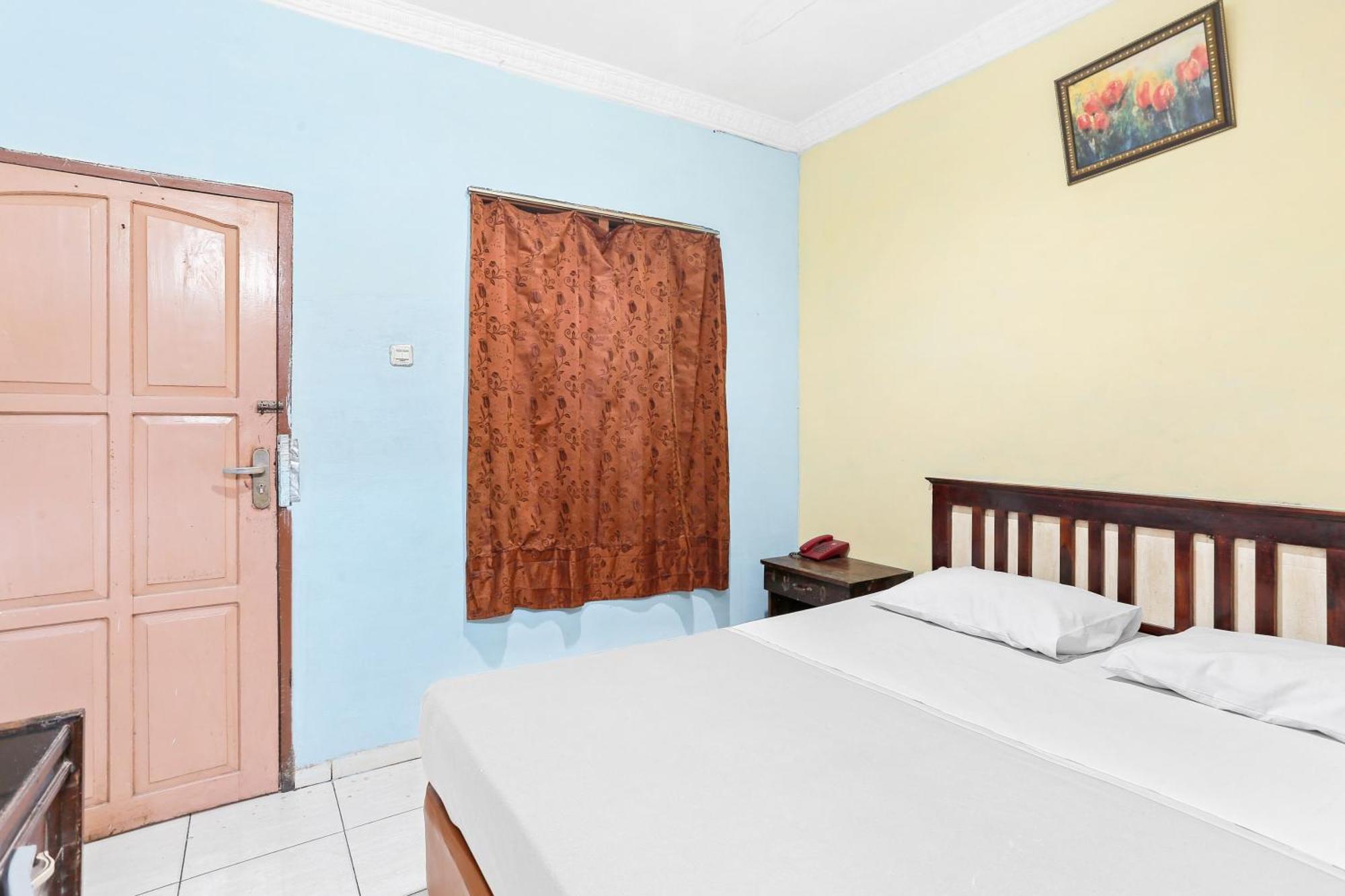 Oyo 93046 Hotel Fortuna Parepare Exterior photo